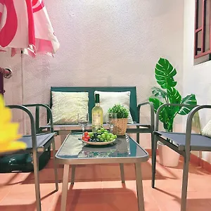 Apartamento Big Puerto Rico Streetfront With Private Saltwater Jacuzzi Pool, Bbq, Kitchen & 3 Terraces Near Shopping Center, Puerto Rico (Gran Canaria)